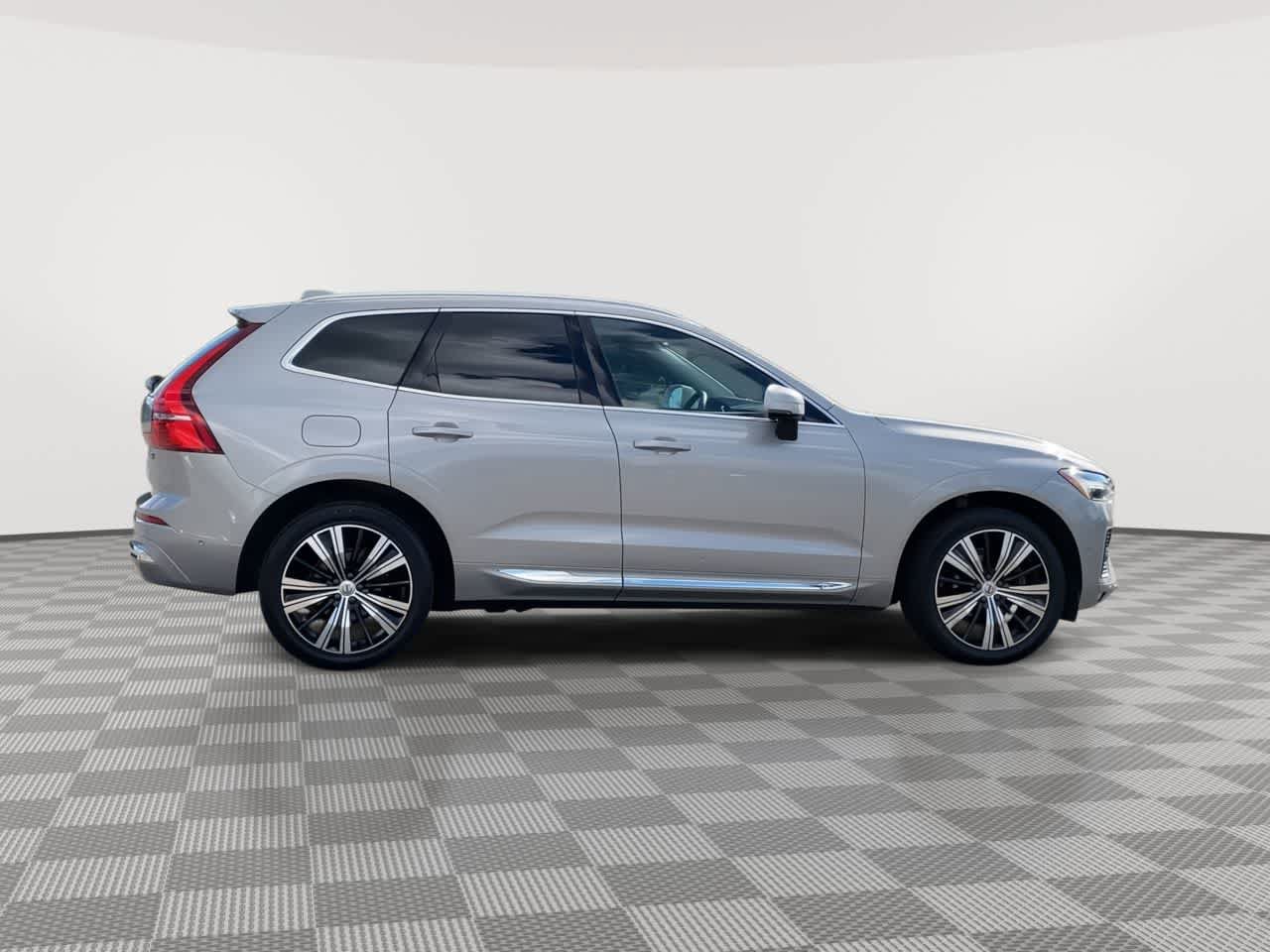 Used 2023 Volvo XC60 B5 Ultimate AWD/4WD image 9