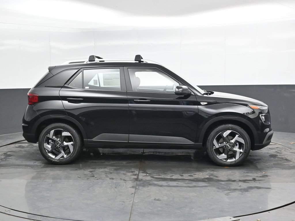 New 2026 Hyundai Venue SEL FWD image 3