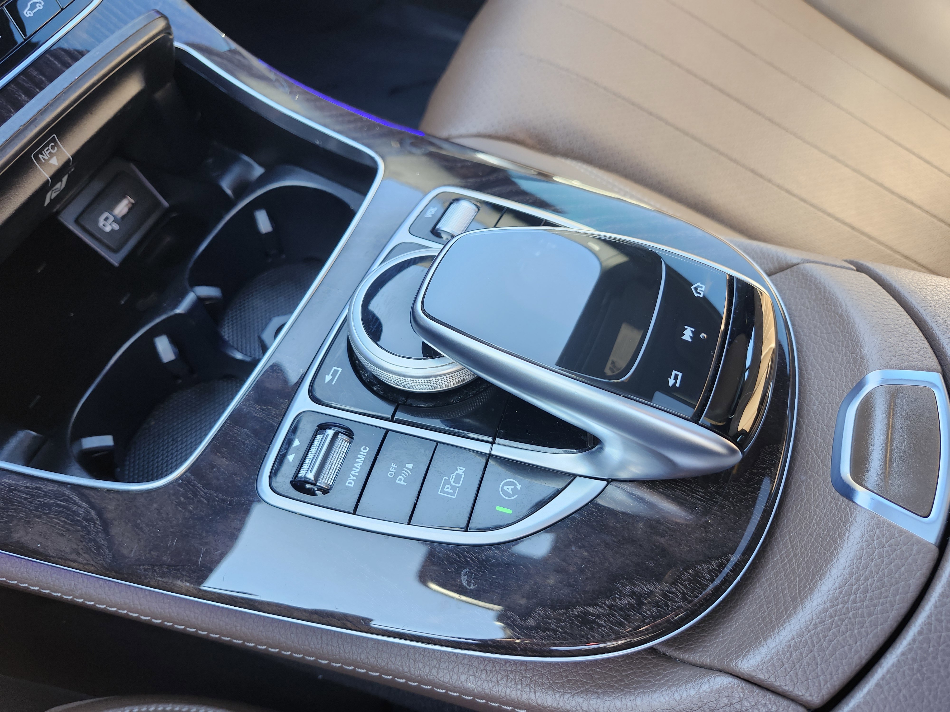 Used 2019 Mercedes-Benz E 300 image 10