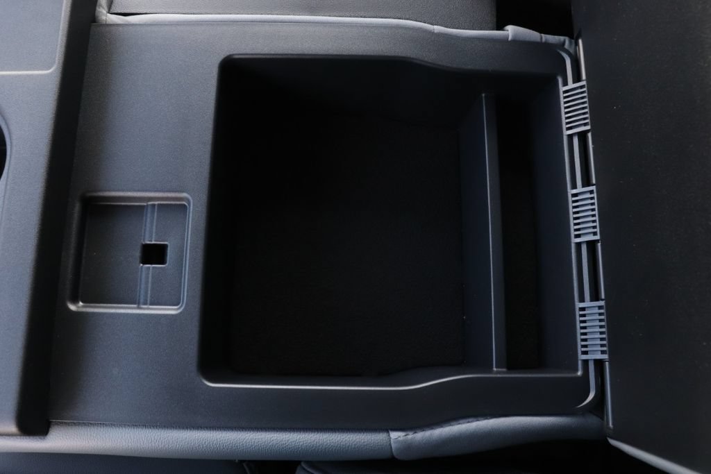 New 2026 Ford F550 4x4 Regular Cab Super Duty image 16