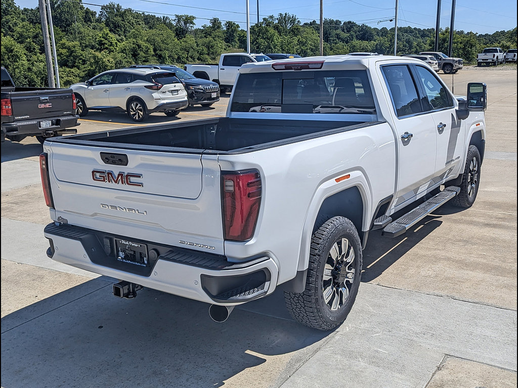 New 2026 GMC Sierra 3500 Denali w/ Denali Reserve Package AWD/4WD image 7