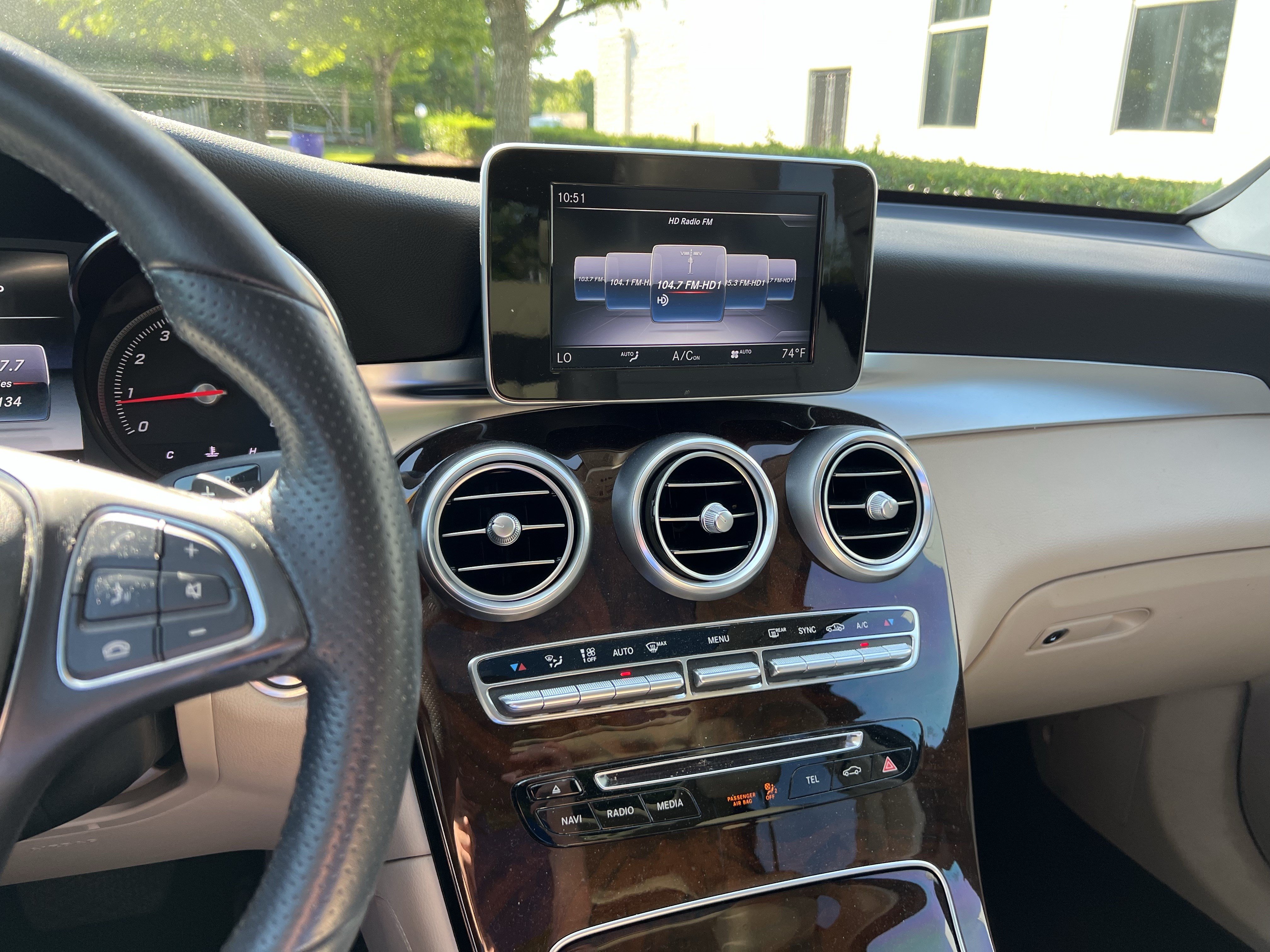 Certified 2018 Mercedes-Benz GLC 300 image 32