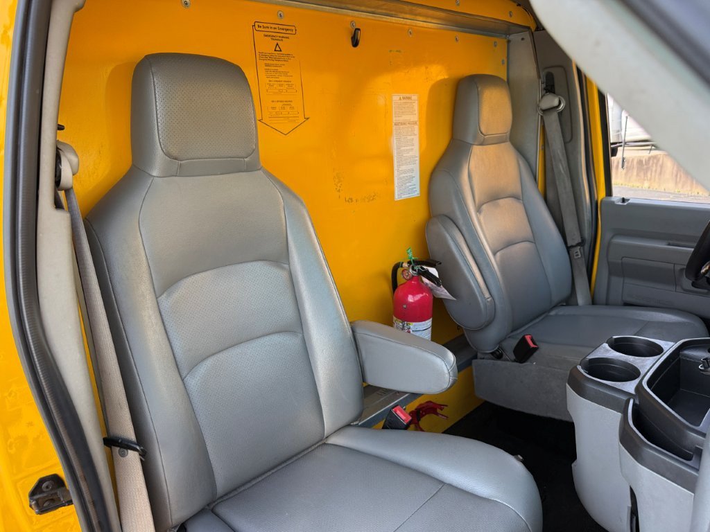 Used 2019 Ford E-350 and Econoline 350 Super Duty RWD image 25