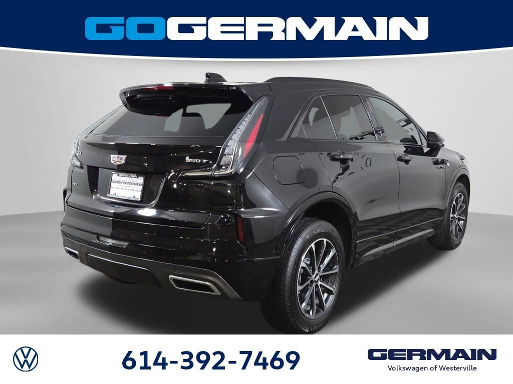 Used 2025 Cadillac XT4 Sport w/ Cold Weather Package image 9