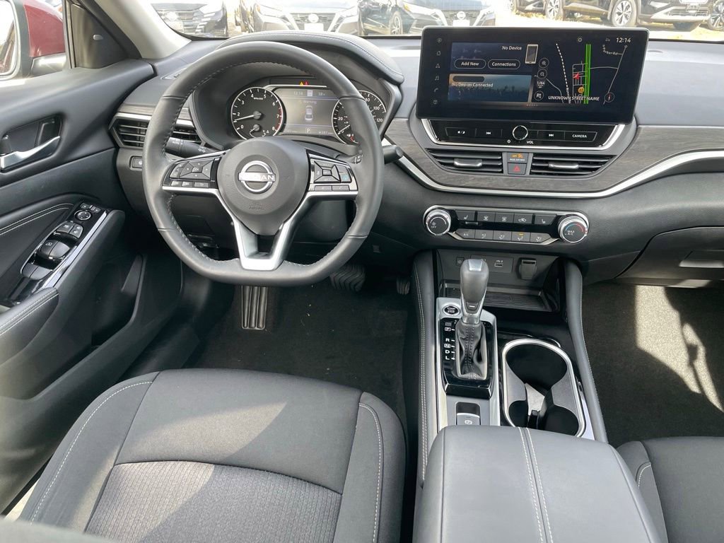 Certified 2023 Nissan Altima 2.5 SV w/ SV Premium Package AWD/4WD image 9