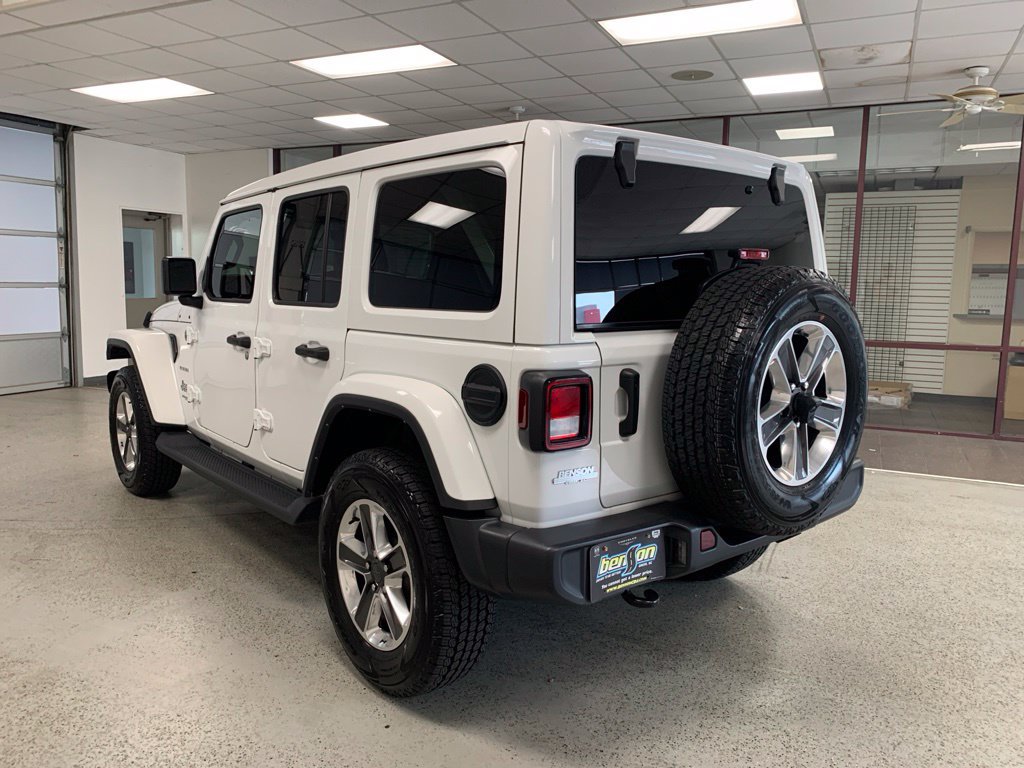 Certified 2022 Jeep Wrangler Unlimited Sahara w/ Cold Weather Group AWD/4WD image 4