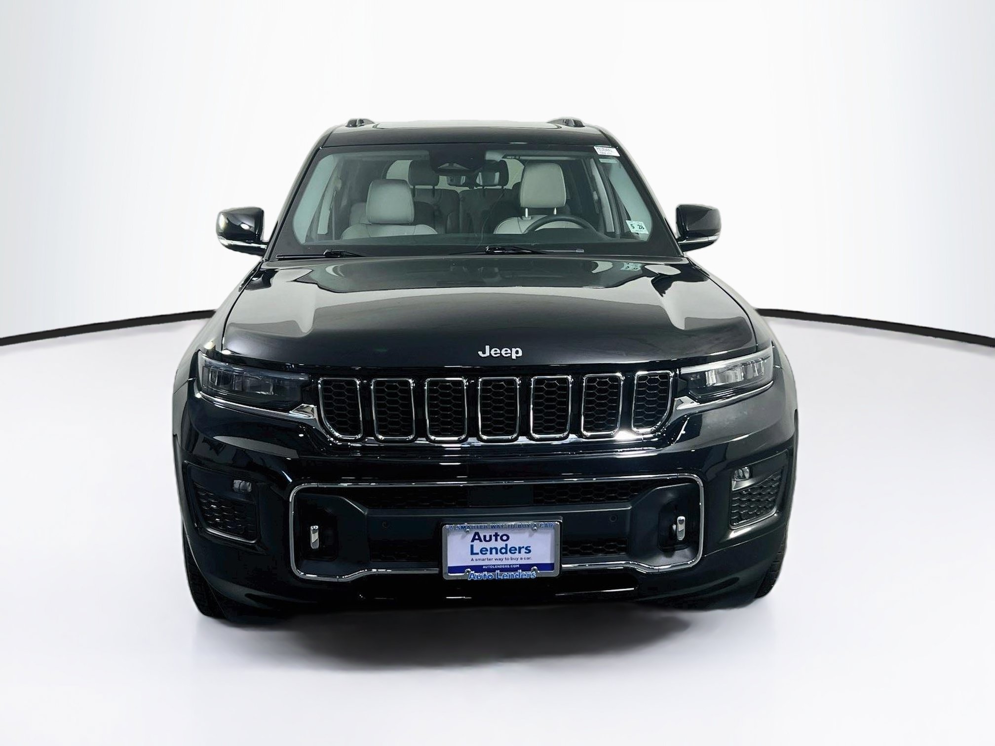 Used 2023 Jeep Grand Cherokee L Overland w/ Luxury Tech Group IV AWD/4WD image 2
