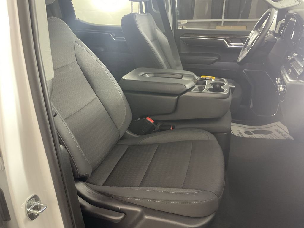Used 2023 GMC Sierra 1500 Elevation image 28