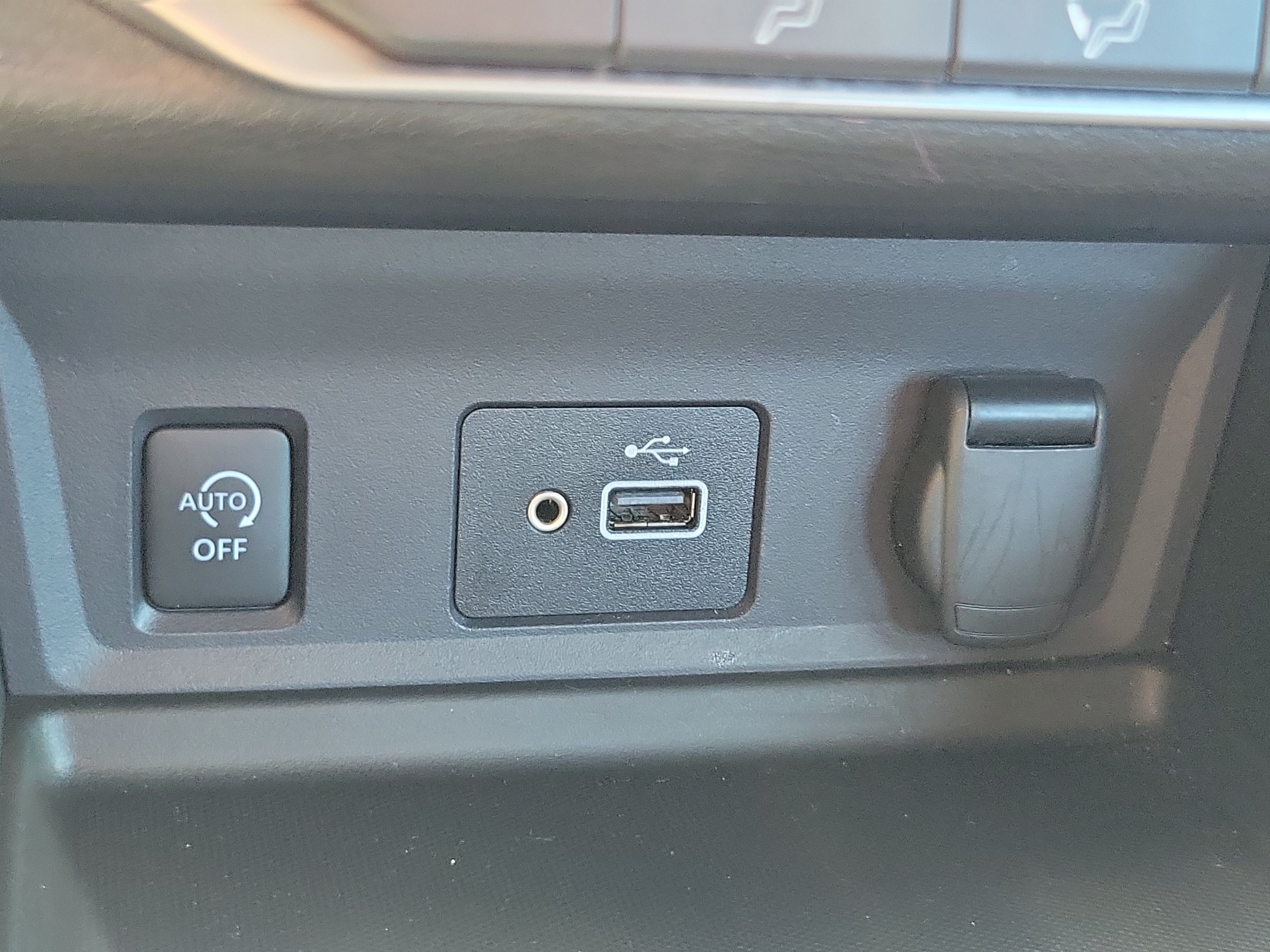 Used 2024 Nissan Sentra S FWD image 21