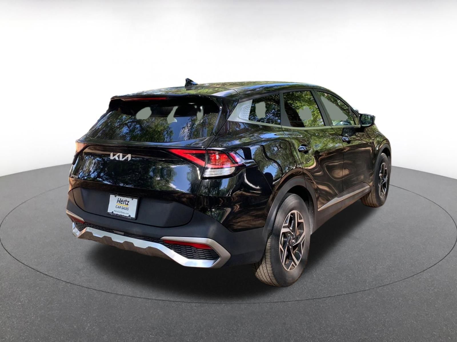 Used 2025 Kia Sportage LX image 7