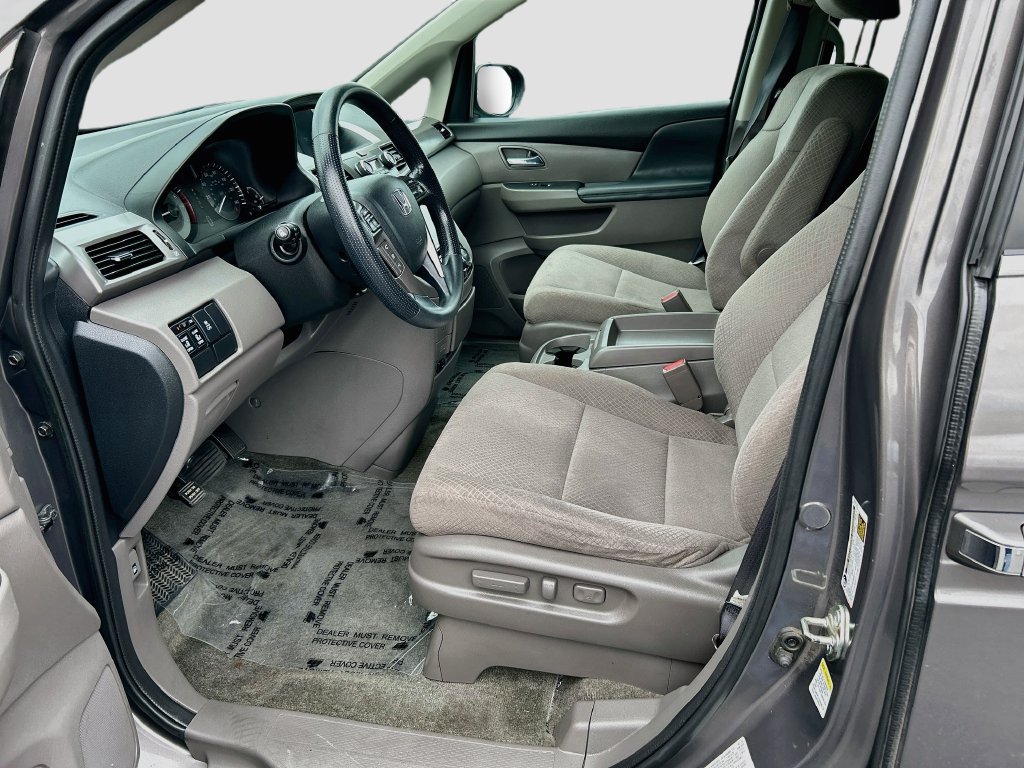 Used 2016 Honda Odyssey EX image 19