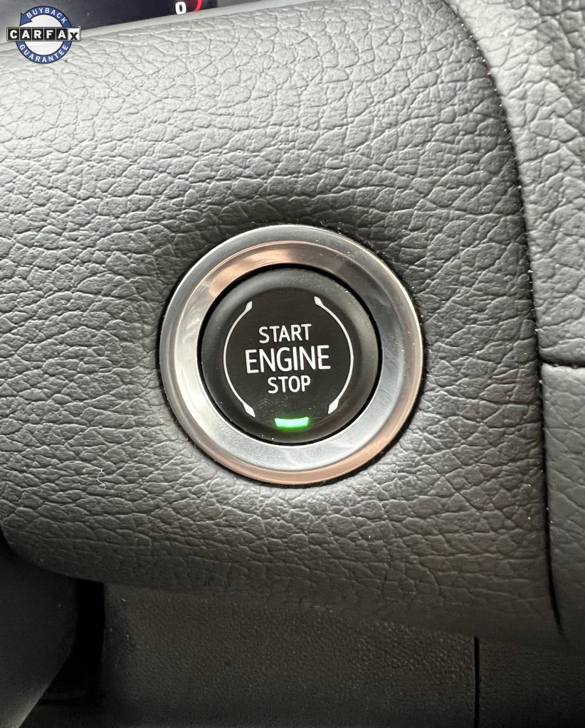 Used 2023 GMC Yukon Denali image 12