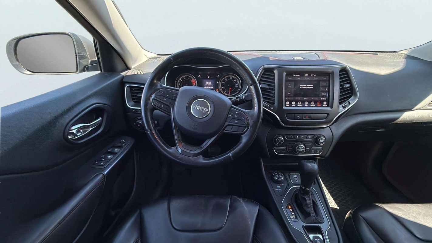 Used 2020 Jeep Cherokee Trailhawk w/ Cold Weather Group image 14