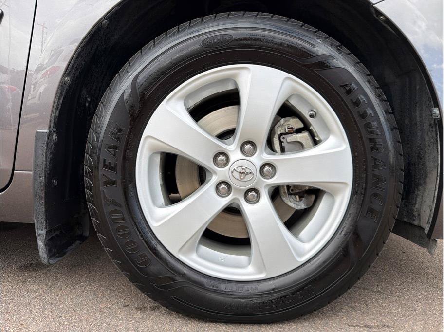 Used 2011 Toyota Sienna LE w/ Towing Pkg FWD image 26