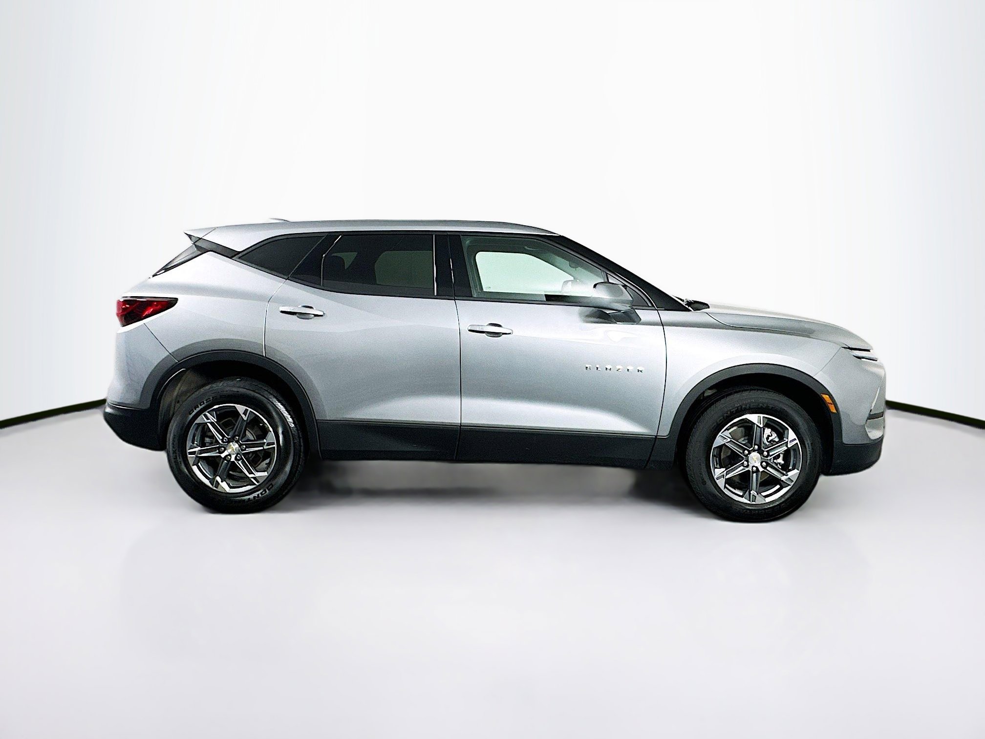 Used 2025 Chevrolet Blazer LT image 10