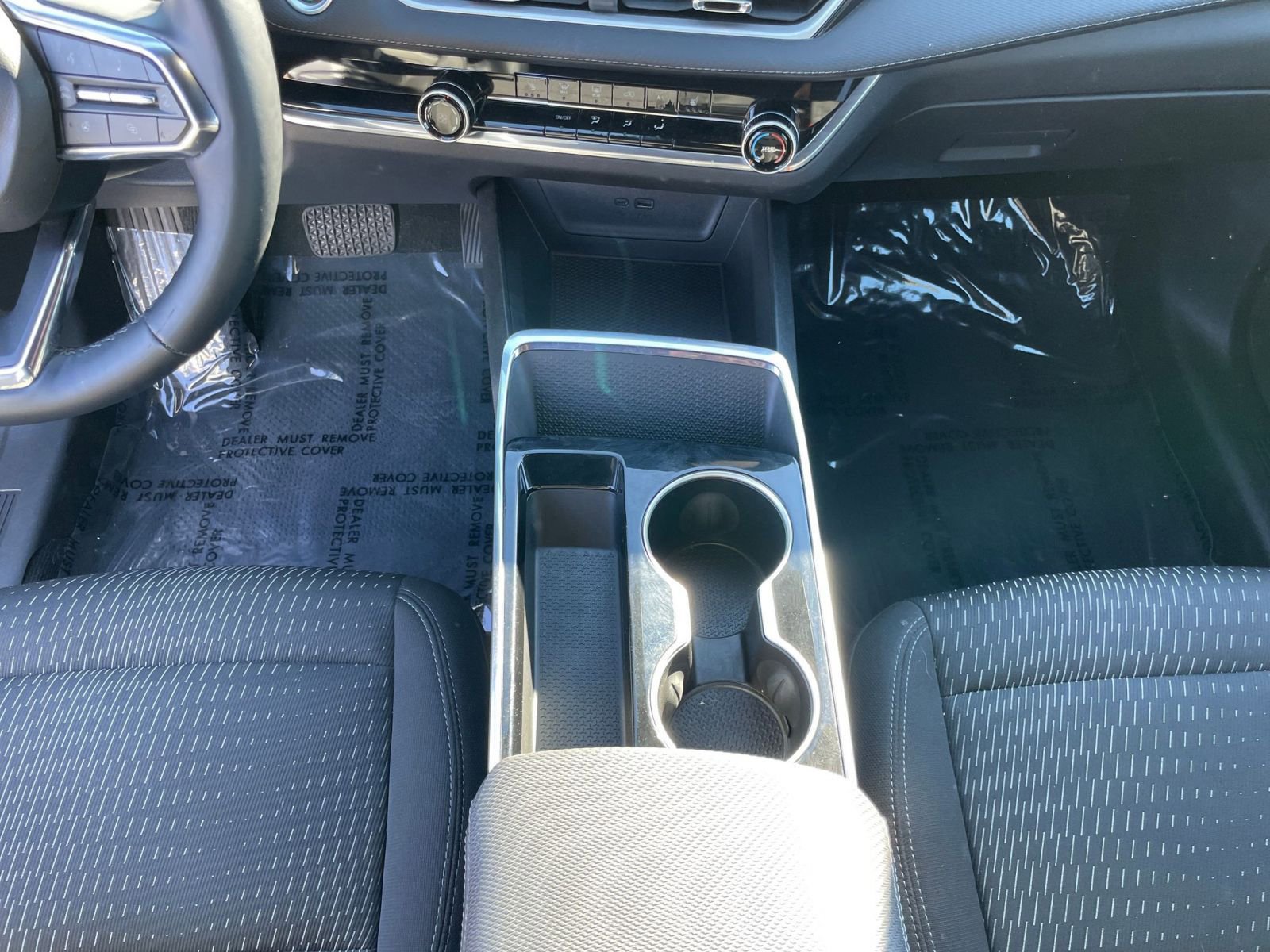 Used 2025 Chevrolet Equinox LT image 40