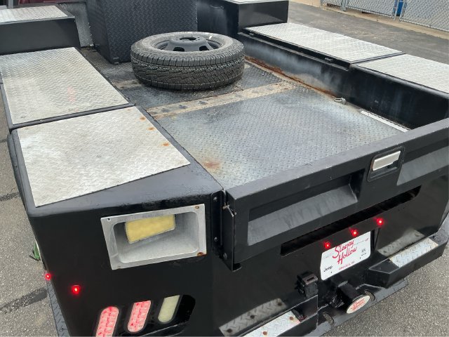 Used 2018 RAM 3500 Tradesman w/ Chrome Appearance Group AWD/4WD image 13