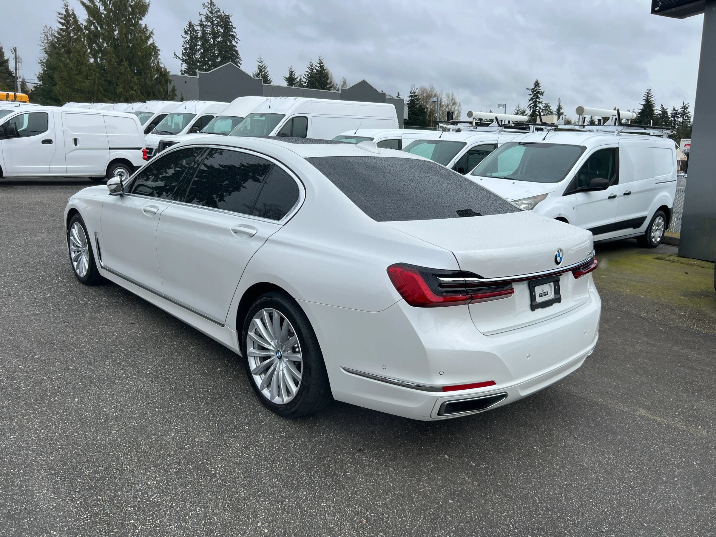 Used 2022 BMW 740i RWD image 5