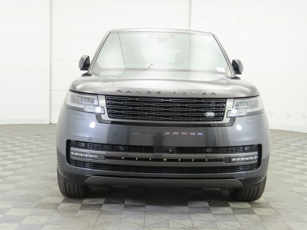 New 2025 Land Rover Range Rover Long Wheelbase SE image 2