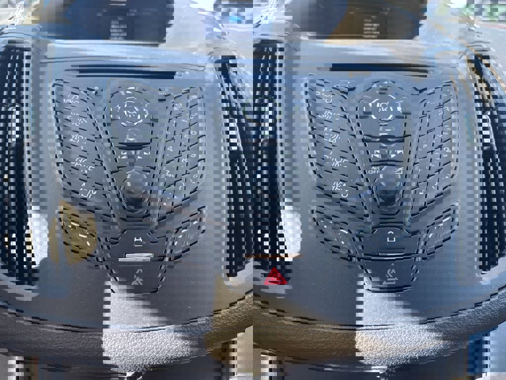 Used 2015 Ford Escape SE image 22