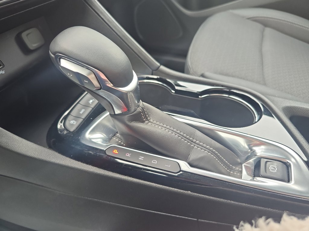 Used 2024 Buick Encore GX Preferred AWD/4WD image 29
