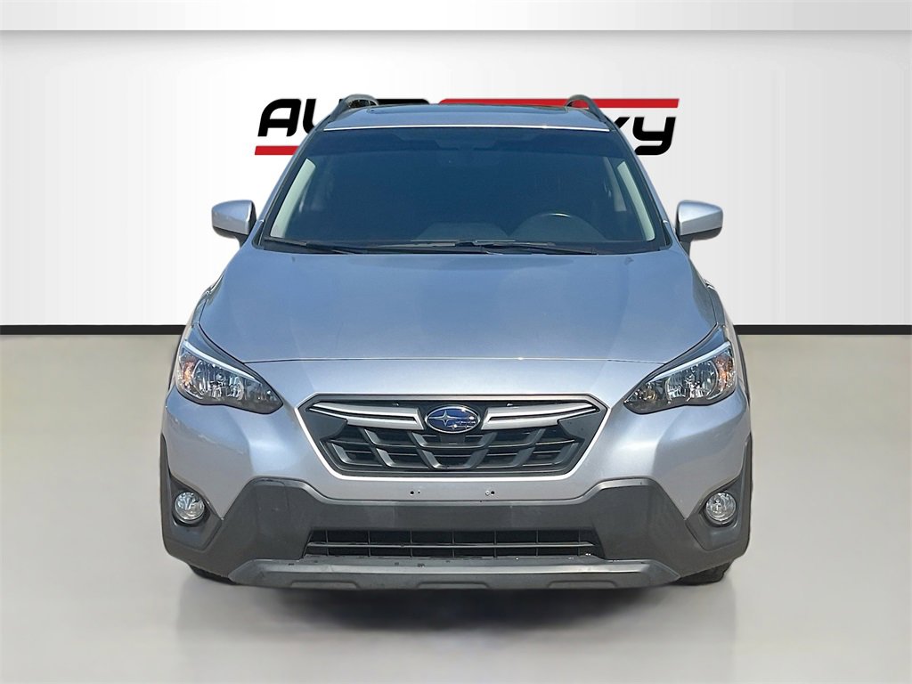 Used 2023 Subaru Crosstrek 2.0i Premium image 2