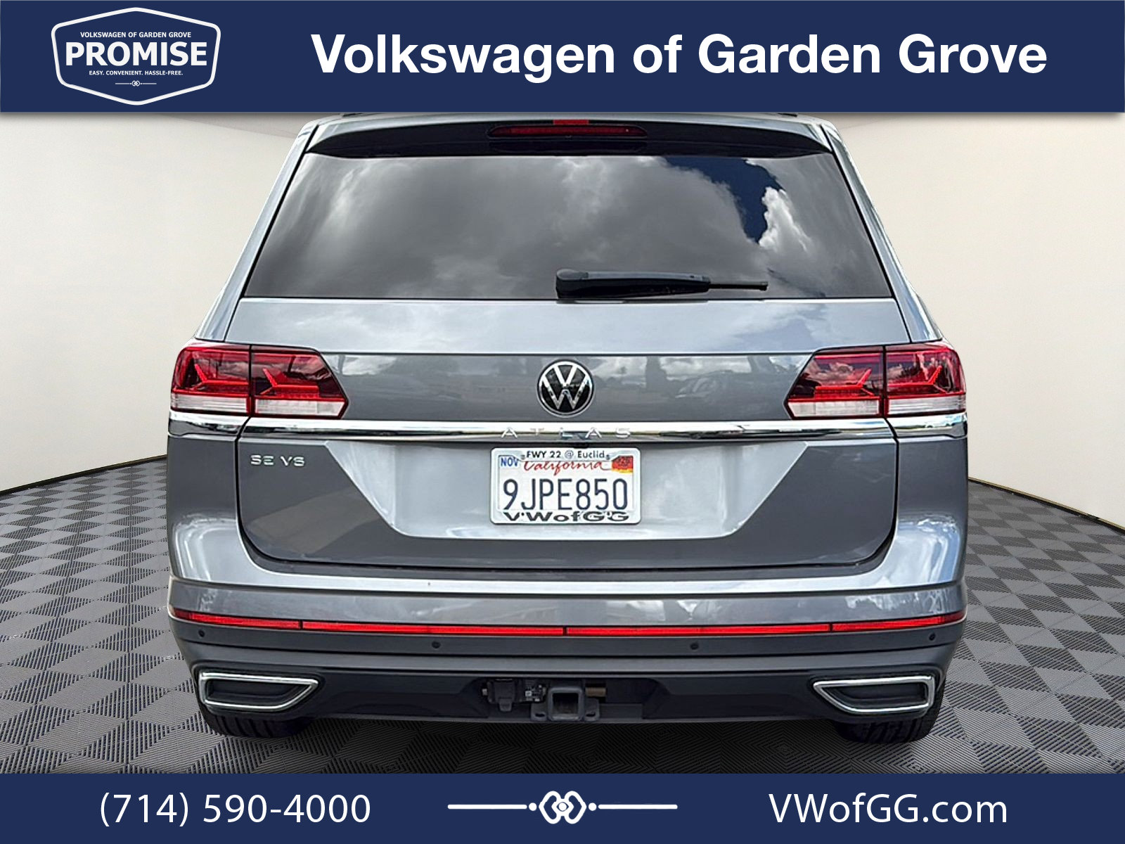 Used 2023 Volkswagen Atlas SE w/ Panoramic Sunroof Package FWD image 7