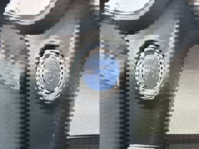 Used 2023 Toyota Sienna XLE image 11