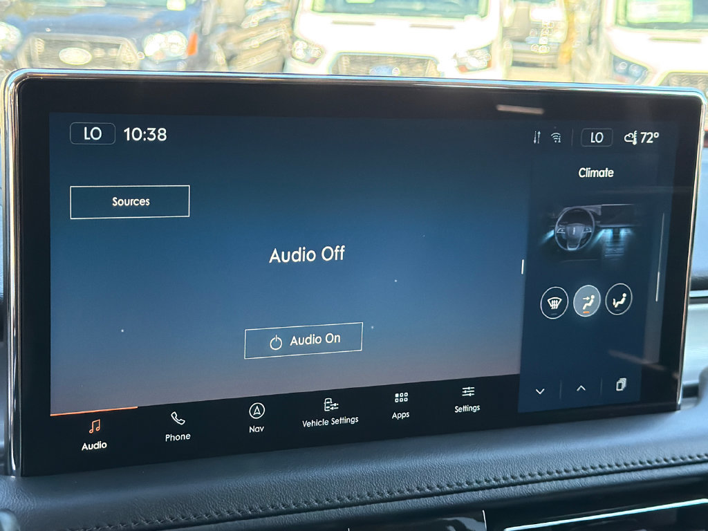 Used 2023 Lincoln Nautilus AWD w/ Premium Package image 27