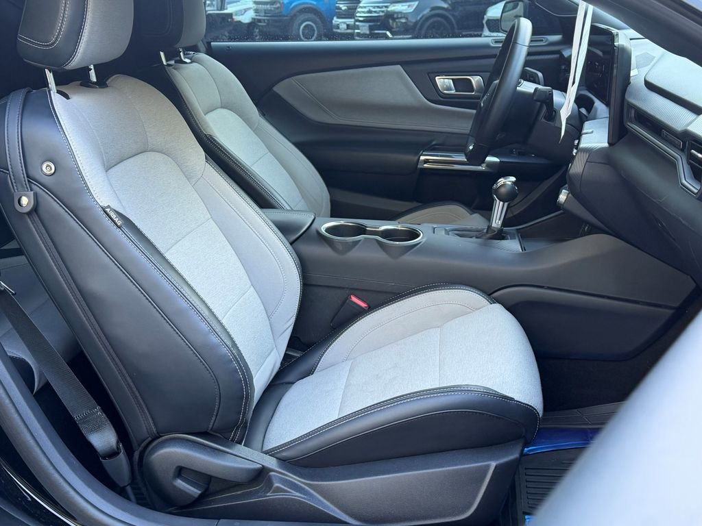 Used 2024 Ford Mustang Coupe RWD image 11