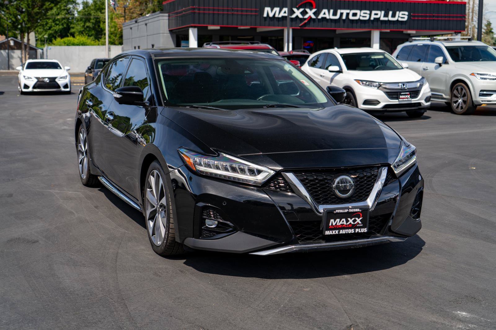 Used 2020 Nissan Maxima Platinum w/ Sport Mat Group FWD image 2