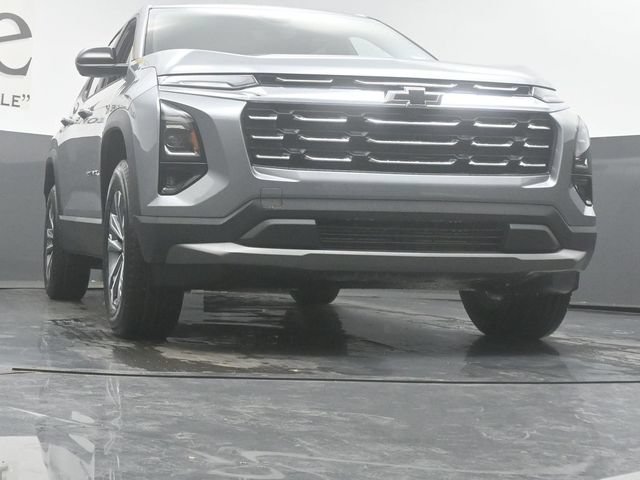 New 2026 Chevrolet Equinox LT w/ Safety and Technology Package FWD image 3