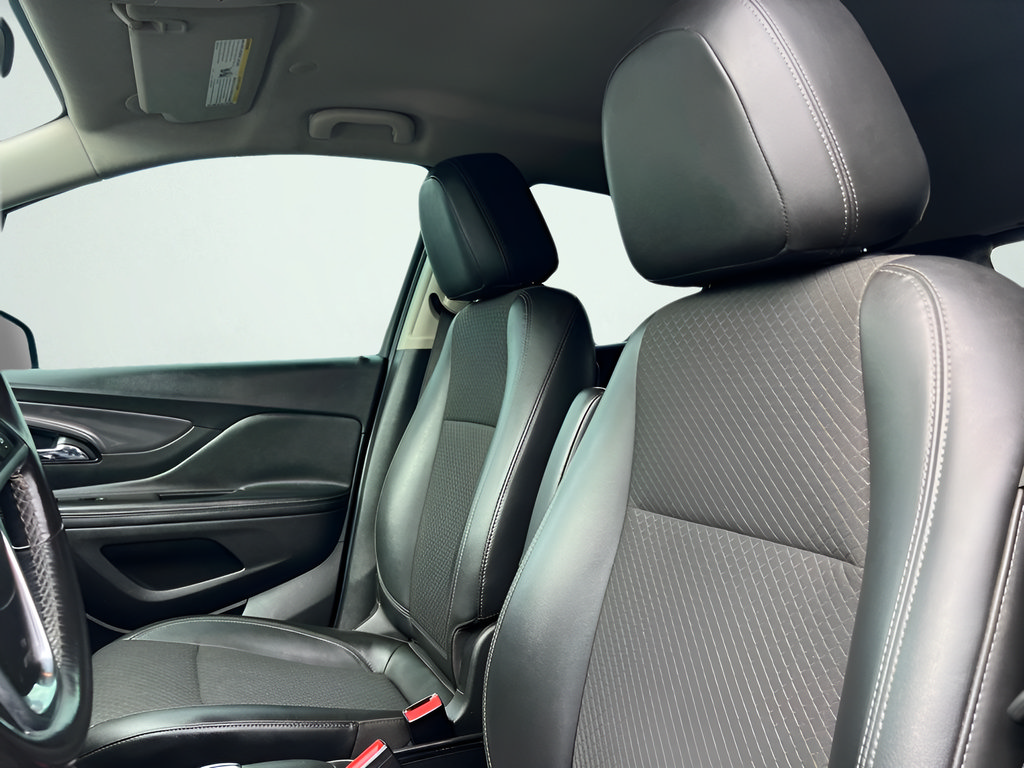 Used 2018 Buick Encore Preferred FWD image 34
