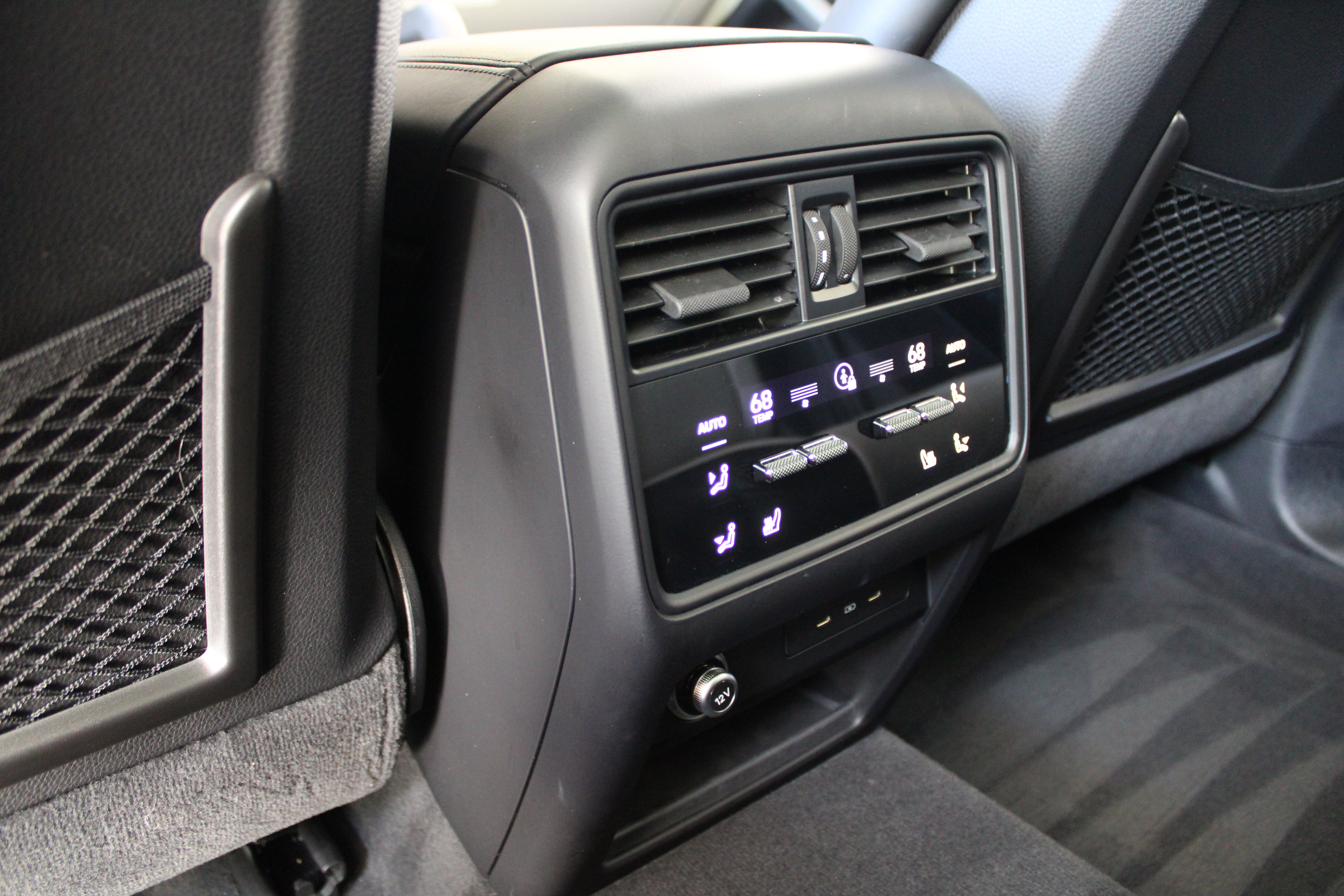 Certified 2025 Porsche Cayenne S AWD/4WD image 30