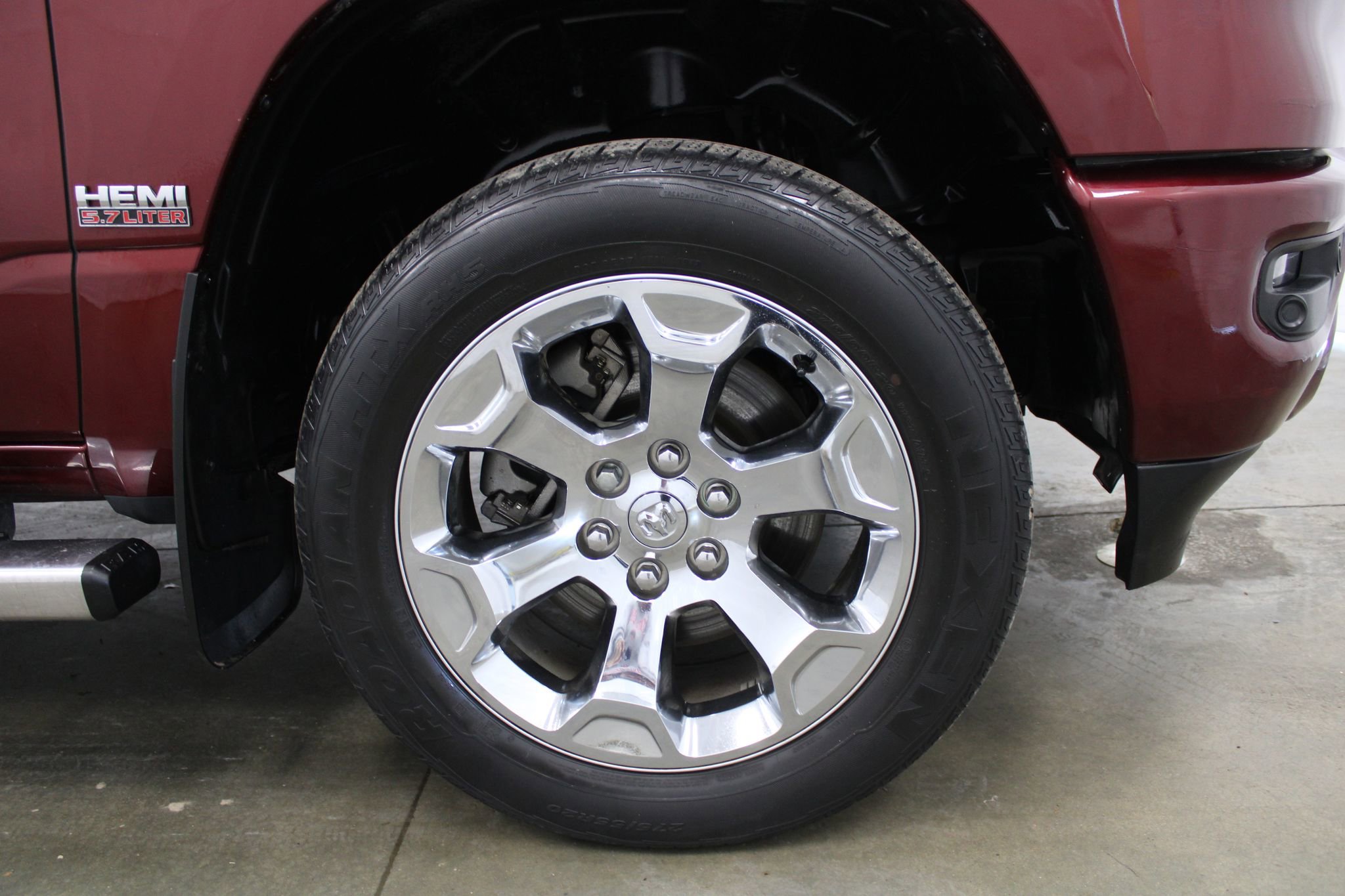 Used 2019 RAM 1500 Big Horn AWD/4WD image 5