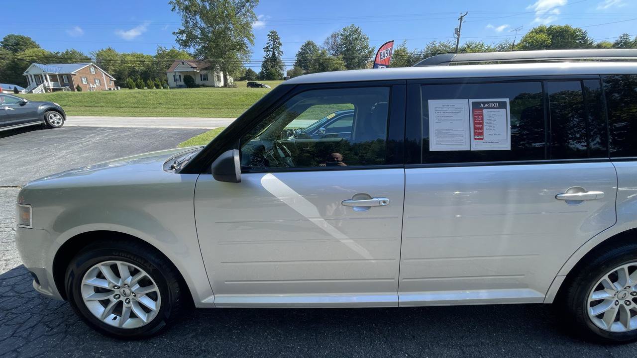 Used 2019 Ford Flex SE FWD image 3