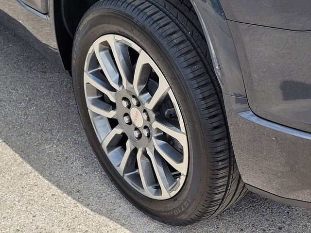 Used 2021 GMC Acadia Denali w/ Denali Technology Package FWD image 8