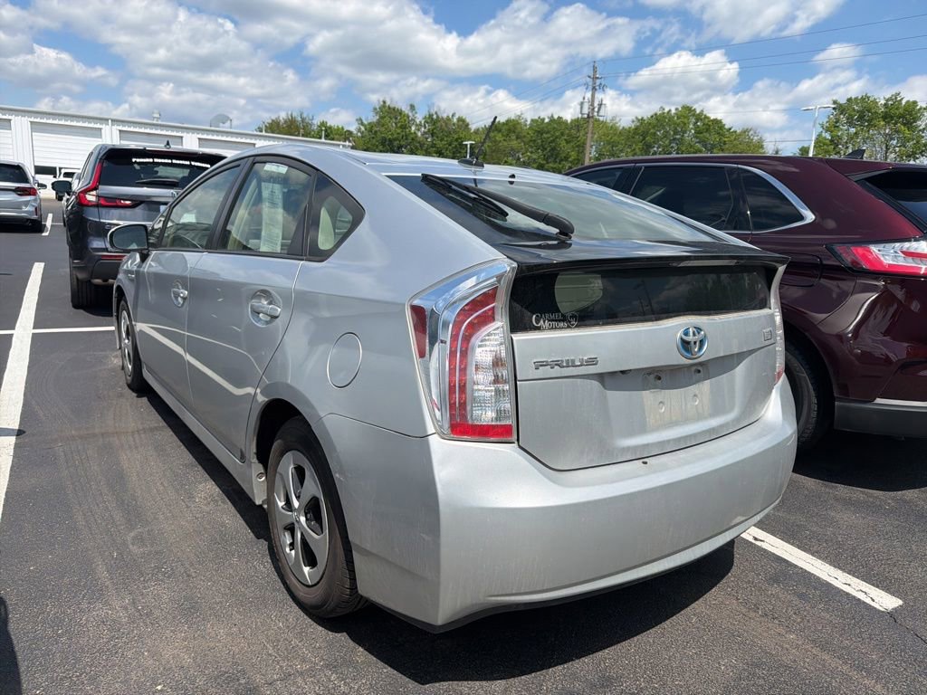 Used 2015 Toyota Prius Four FWD image 2