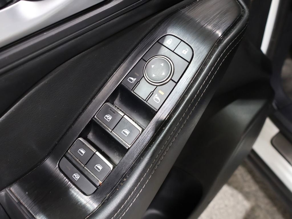 Used 2023 Nissan Rogue SL w/ SL Premium Package image 16