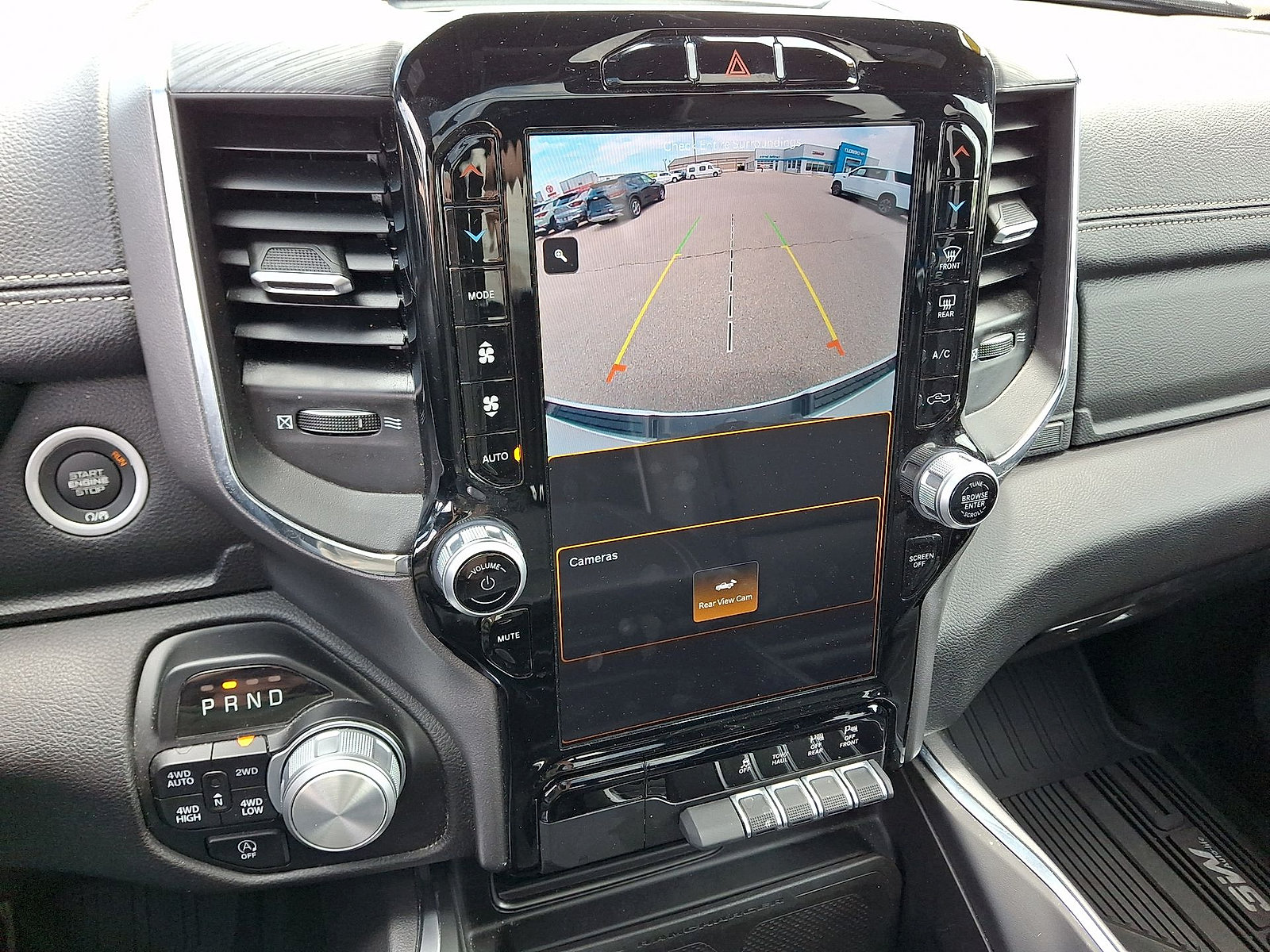 Used 2024 RAM 1500 Laramie AWD/4WD image 15