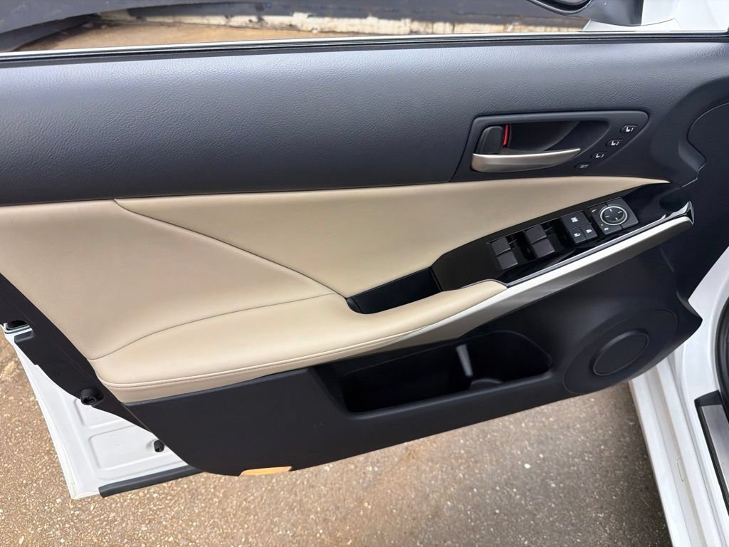 Used 2020 Lexus IS 300 AWD w/ Navigation Package image 12