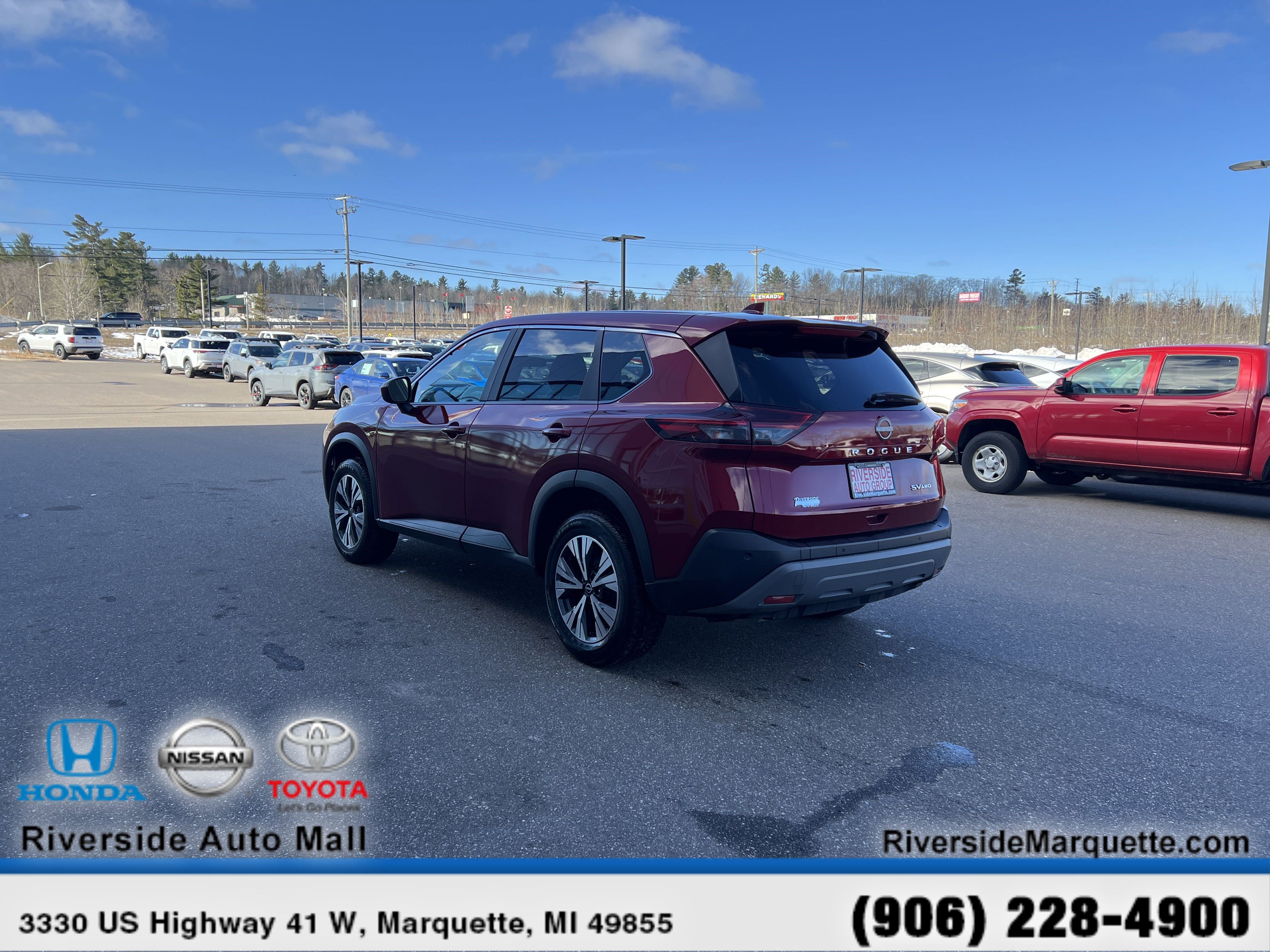 Used 2023 Nissan Rogue SV image 15