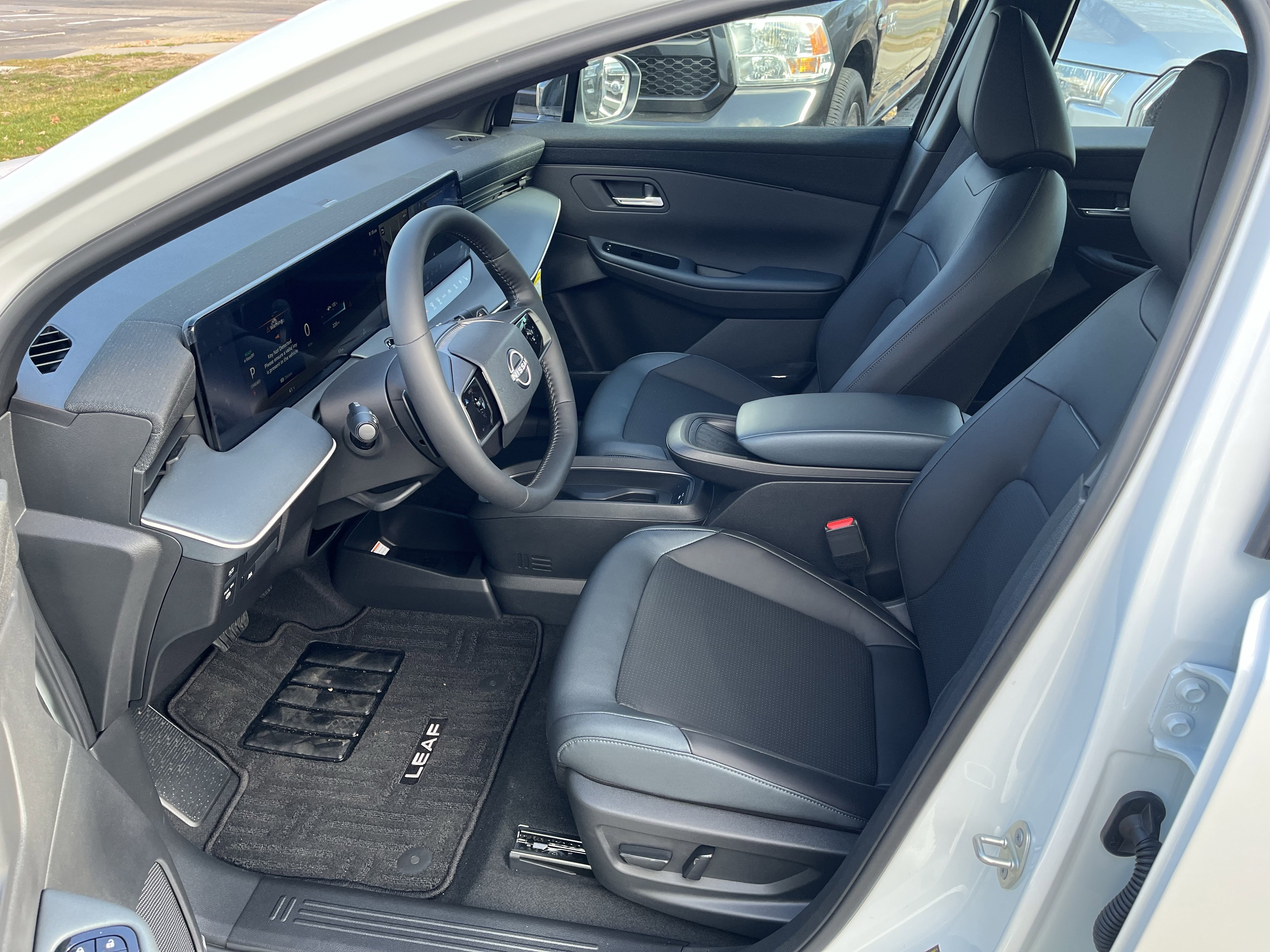 New 2026 Nissan Leaf SV+ w/ Floor Mat Package (SV+) image 10