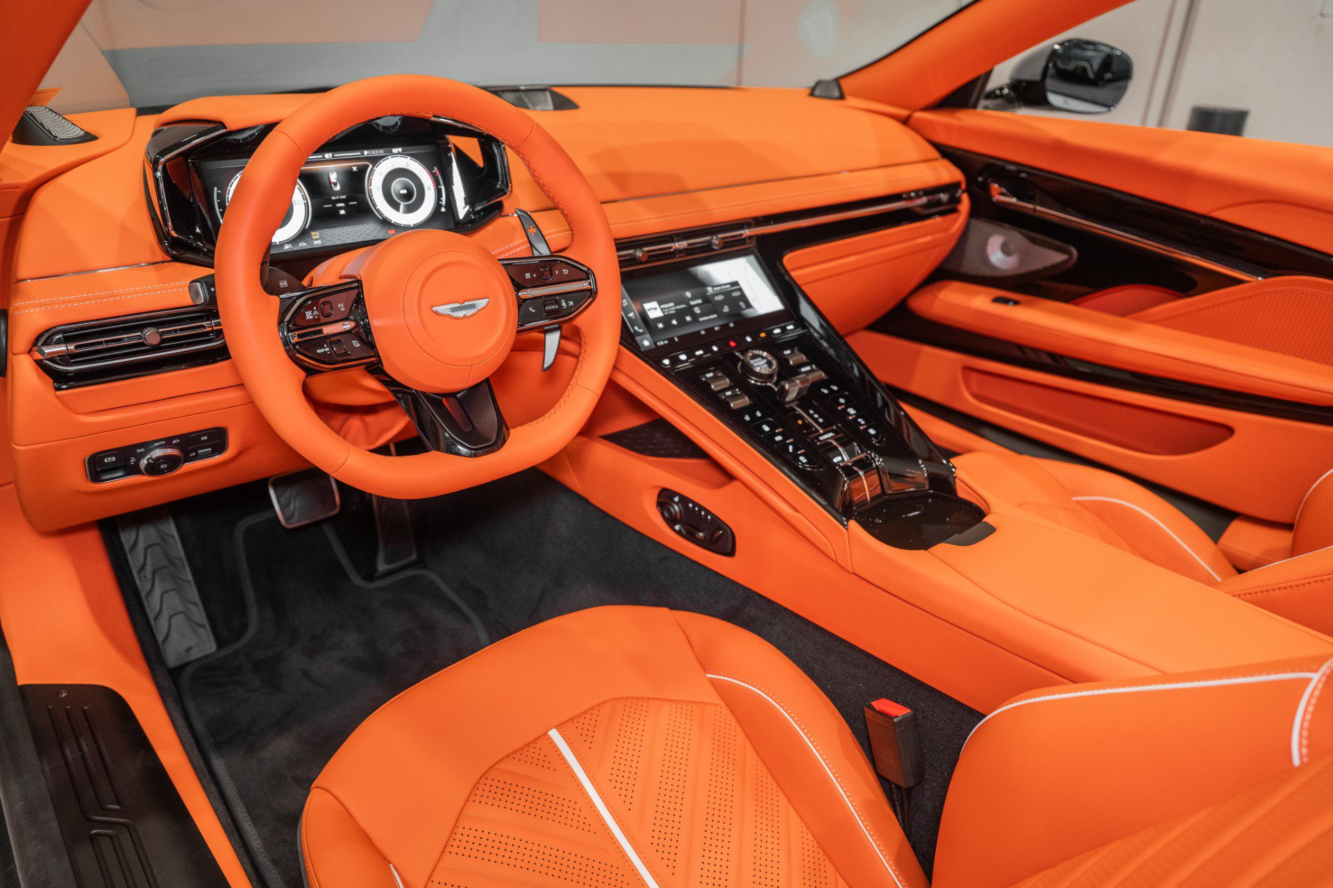 New 2026 Aston Martin DB12 Convertible RWD image 3