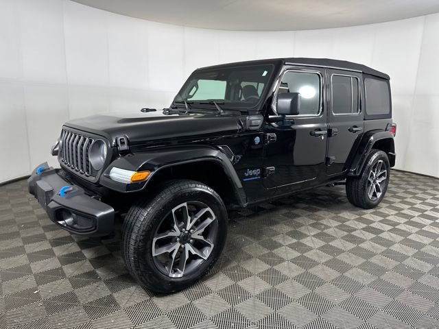 Used 2024 Jeep Wrangler Unlimited image 7