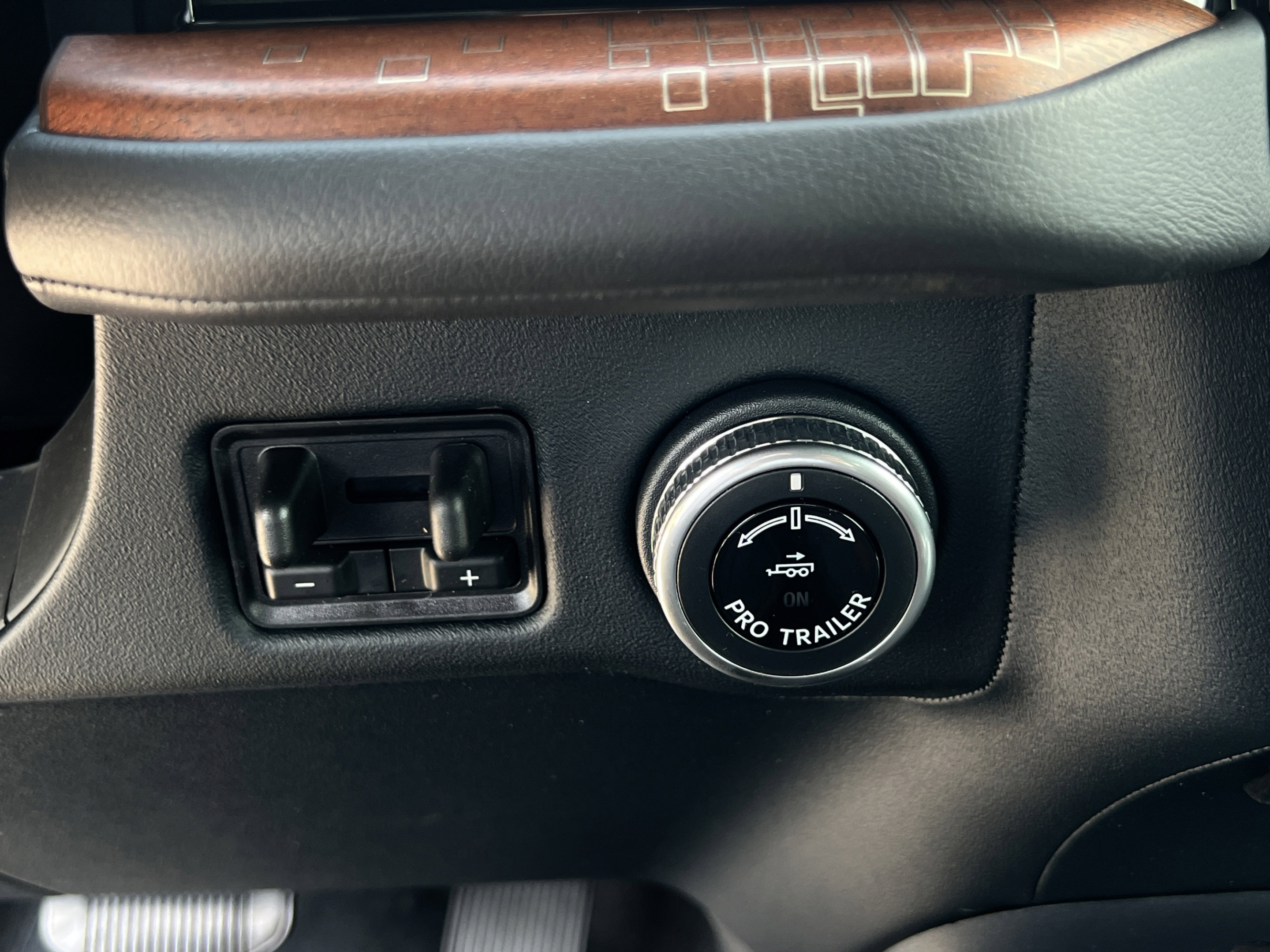 New 2026 Lincoln Navigator Black Label AWD/4WD image 16