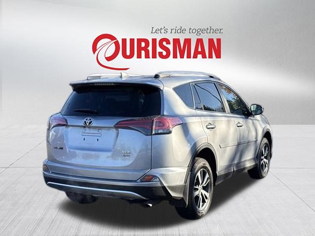 Used 2017 Toyota RAV4 XLE image 2