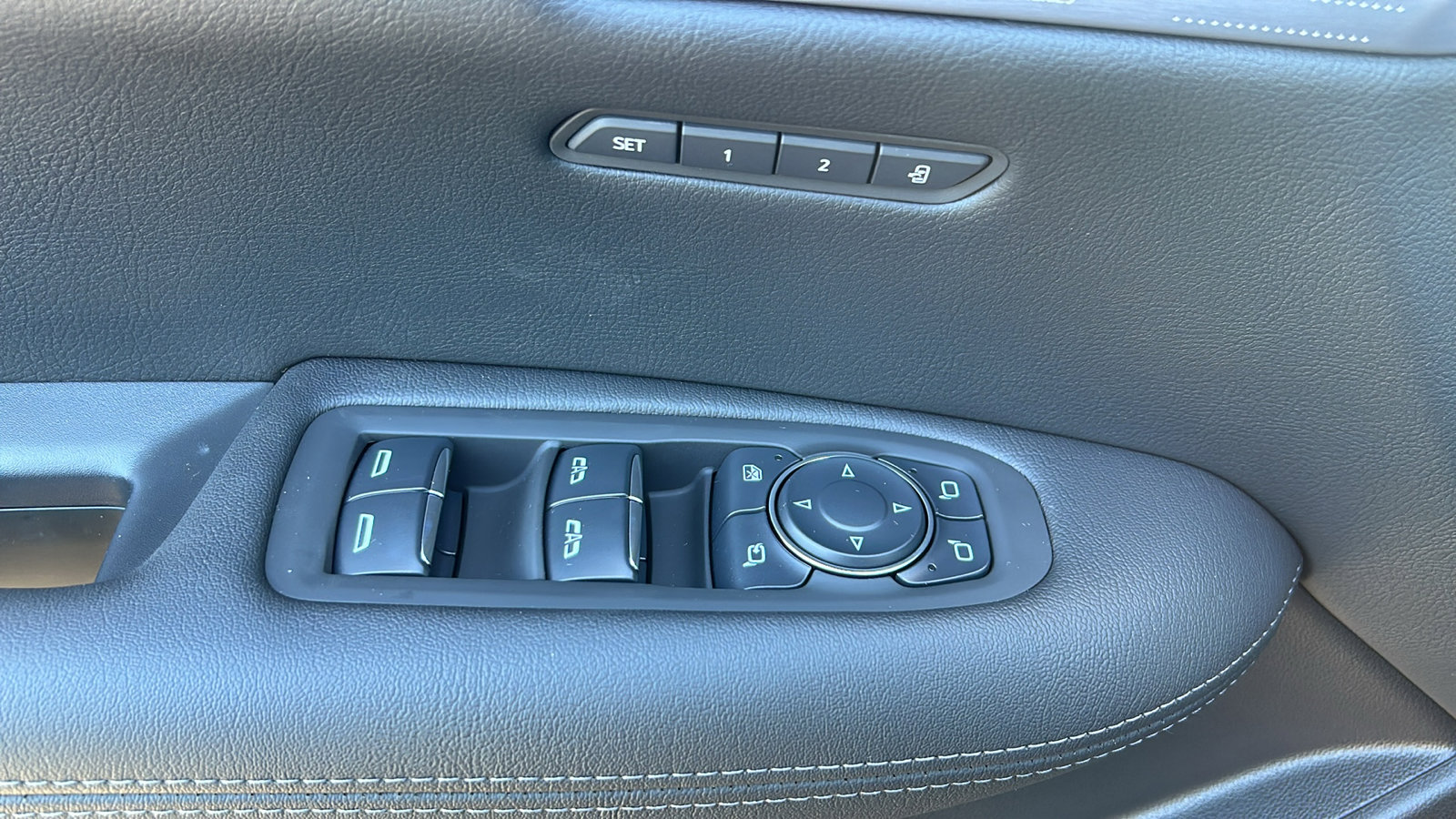 New 2025 Cadillac XT5 Premium Luxury image 23