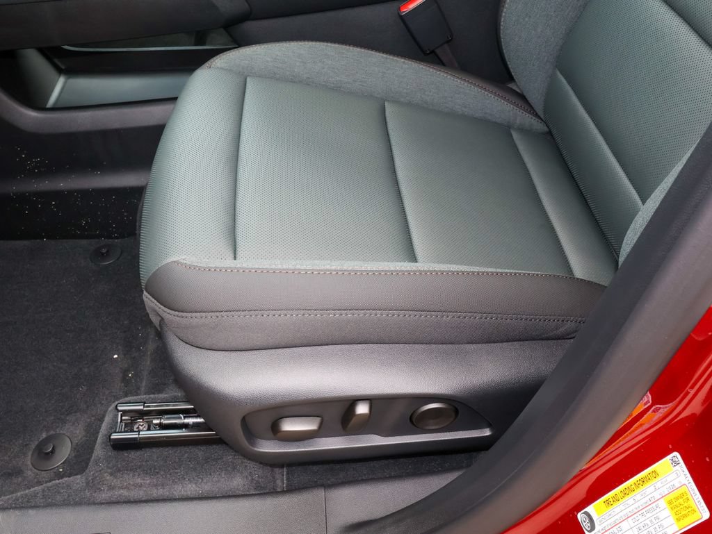 New 2027 GMC Terrain AT4 w/ Convenience Package III AWD/4WD image 9