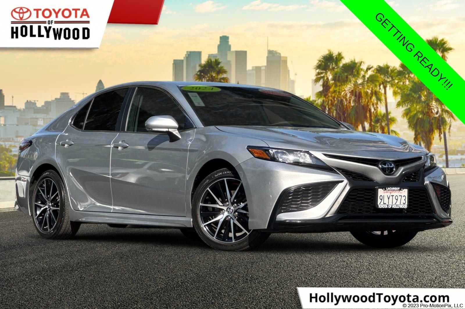 Certified 2024 Toyota Camry SE FWD image 1